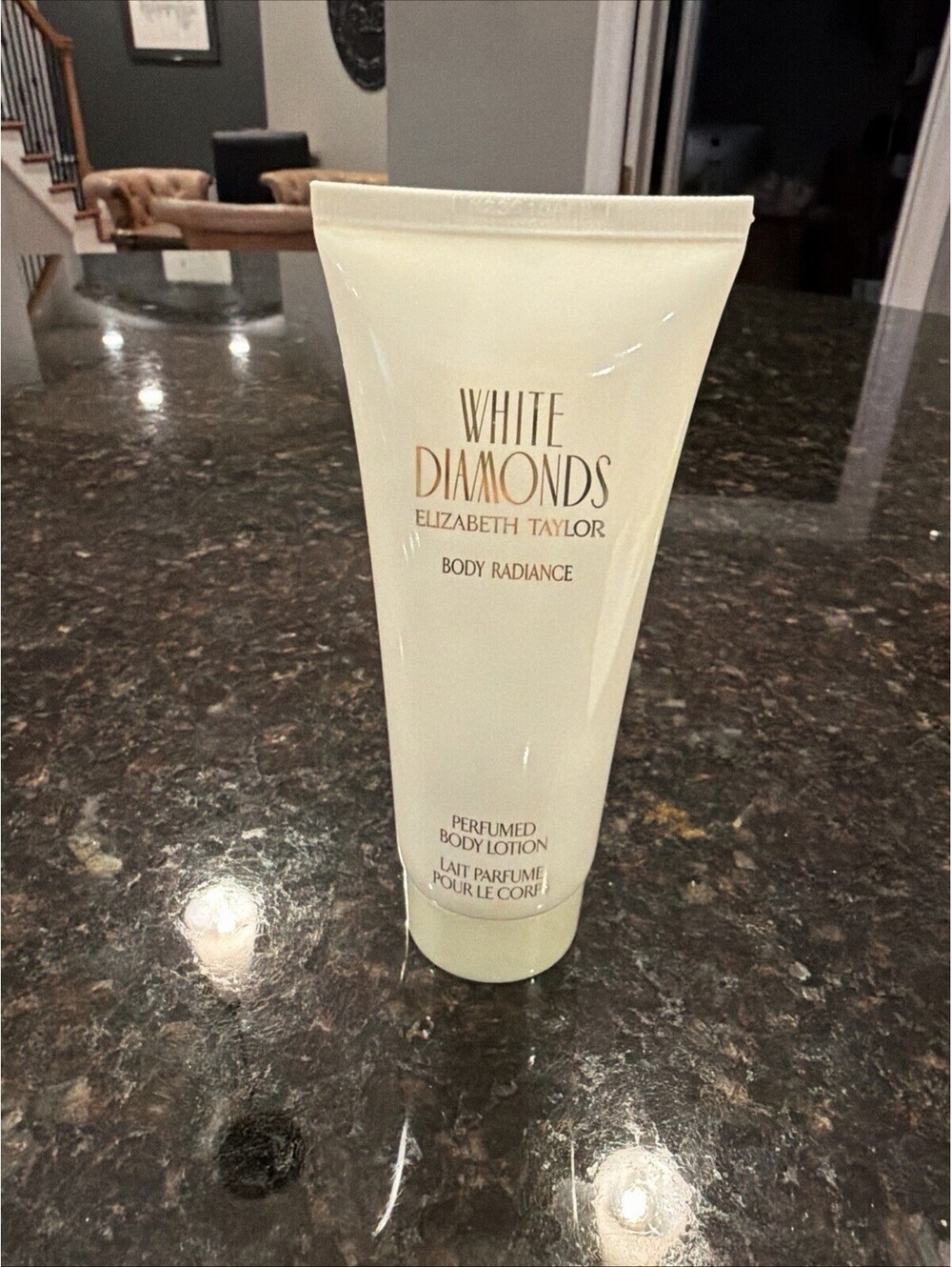 White Diamonds Elizabeth Taylor Body Radiance Body Lotion 3.3oz New Sealed